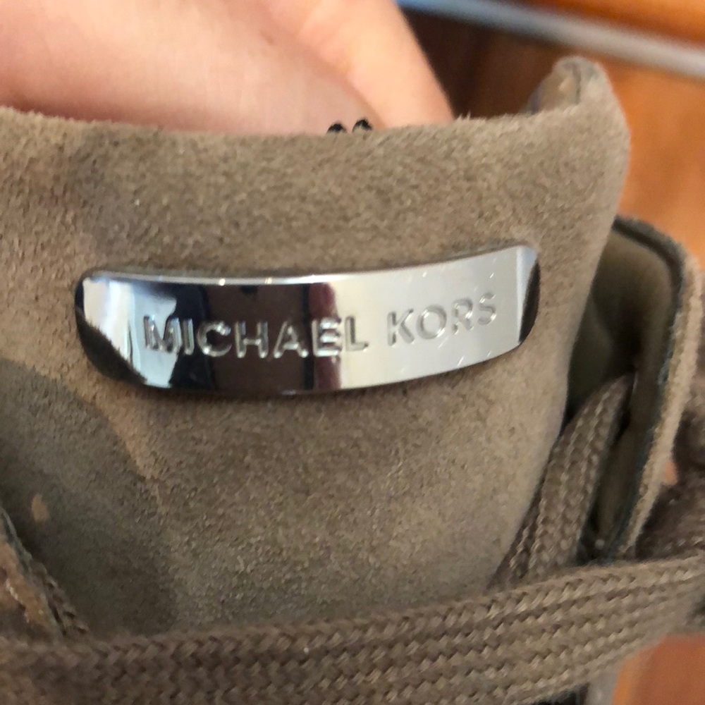 Michael Kors leather lace up and tie ankle boots - Picture 3 of 11